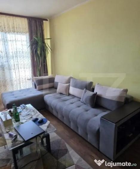 Apartament de vanzare, cu 4 camere, 4 balcoane, 75 mp, zona - 17