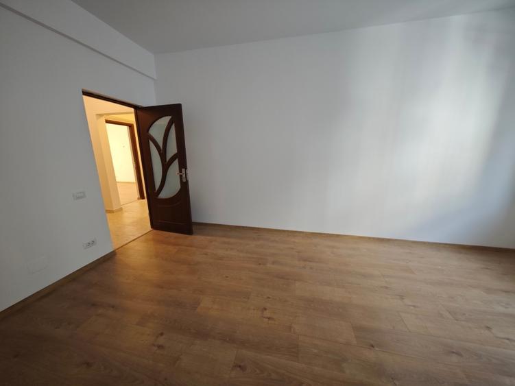 Apartament 3 camere decomandat ultra central renovat complet, disponibil imediat - 3