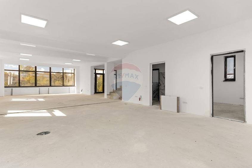 DE INCHIRIAT Spațiu comercial de 480mp Central BUFTEA - 16