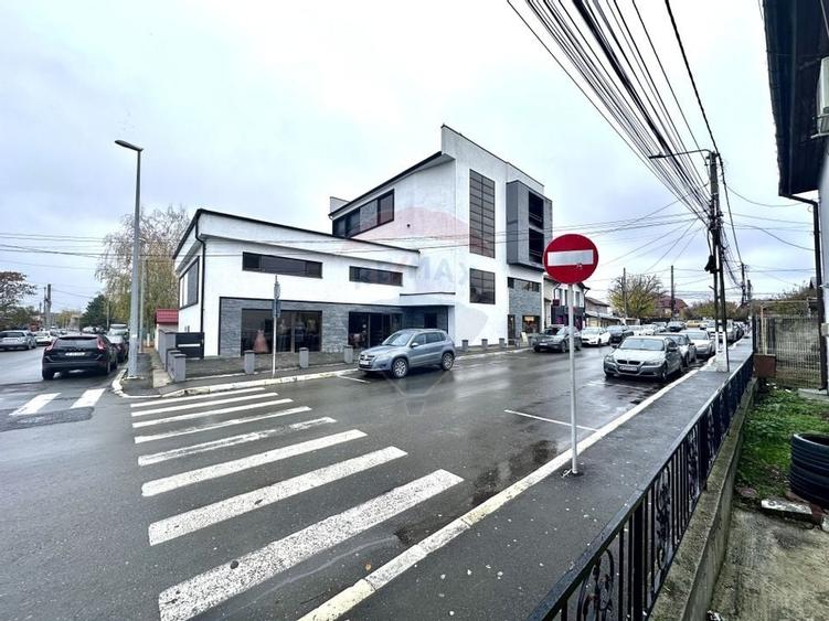 De vânzare construcție comercială P+3 cu funcțiuni mixte - Buftea - 15