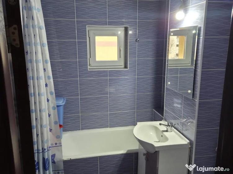 Apartament 3 camere decomandat Cetate - 3
