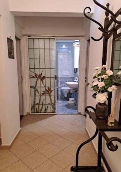 Apartament 2 Camere,Amzei,Romana,et.4/7,DECOMANDAT,Amenajat,mobilat,complet - 1