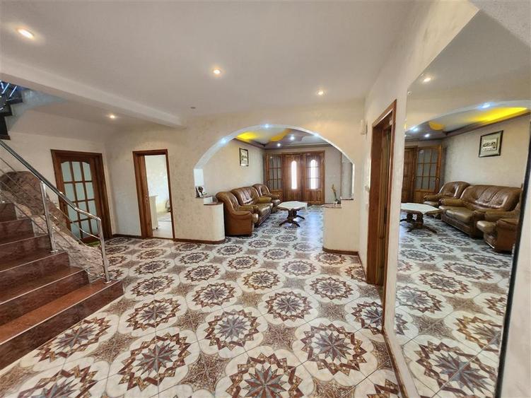 Cladire 600 mp! In Suceava! De vanzare! 0727817187 - 10