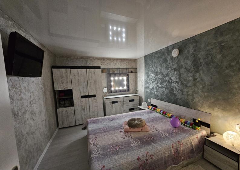 Casa situata in zona DACIA - 8