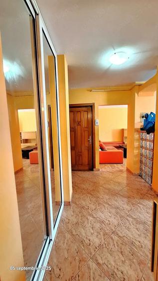 Ofer spre inchiriere apartament cu 3 camere decomandate in Galati, Tiglina 3 - 4