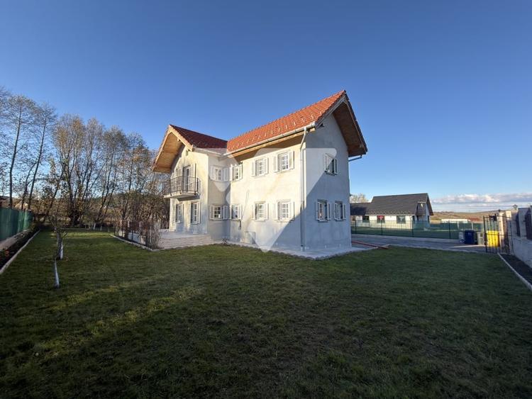 Casa individuala de vanzare cu 1000 mp teren – Tocile, Sibiu - 1