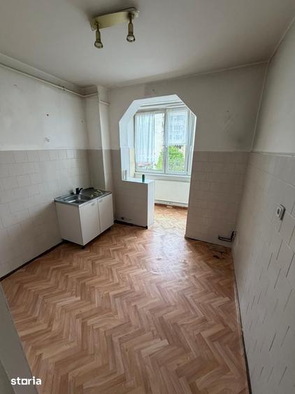 Apartament cu 2 camere decomandat în Griviței