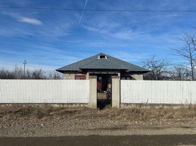 Casa de vanzare in Munteni Tecuci - 1