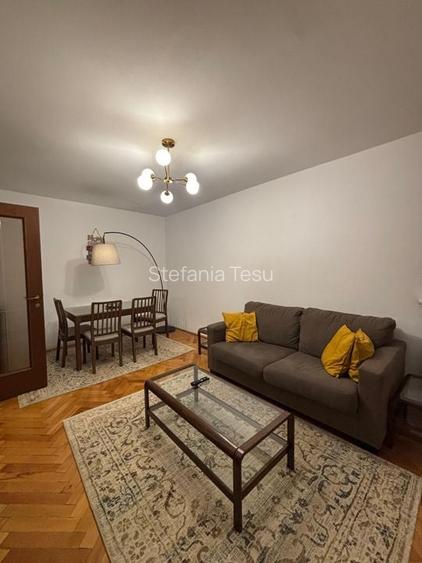 Apartament 4 camere I Zona Arcul De Triumf I de închiriat