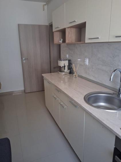 Inchiriez apartament cu o camera - 1