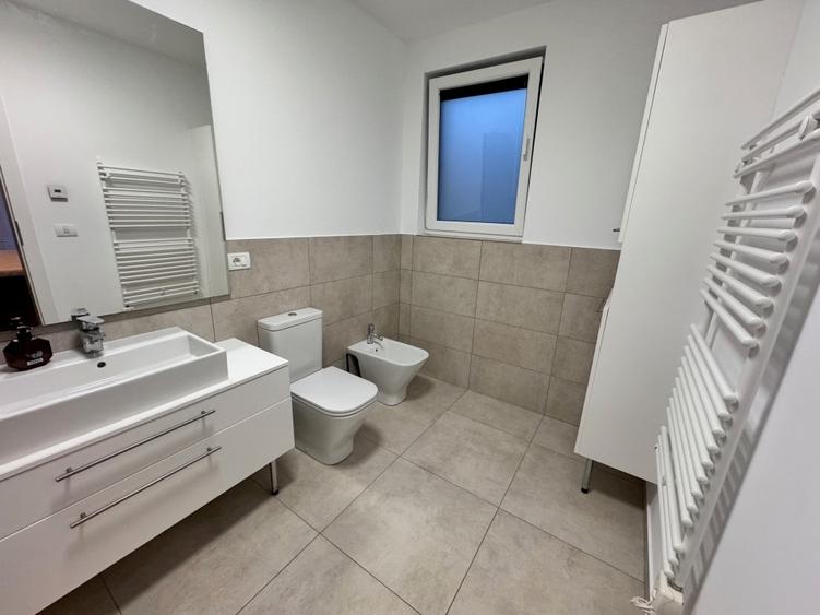 Apartament spatios in vila - cu curte - 4