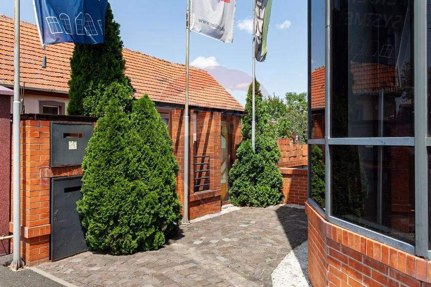 Cladire de birouri Micalaca pe principala, vad si vizibilitate sporita - 31