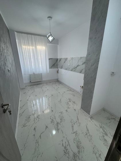 2 Camere Decomandat Zona Tomis 3 Renovat Gaze - 1