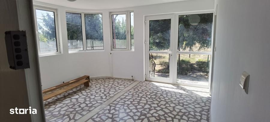 Casa S+P+1, pretabil si pentru birouri + Graj/Service auto in curte - 12