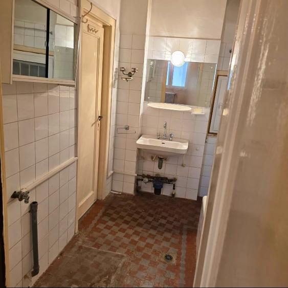 Apartament într-o clădire unică-București–Blocul Fals” | Ultracentral | 80 mp - 8