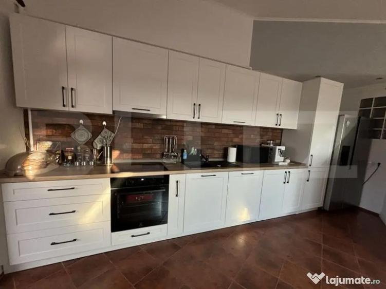 Apartament cu 3 camere de vanzare, 117 mp, zona Baritiu - 10