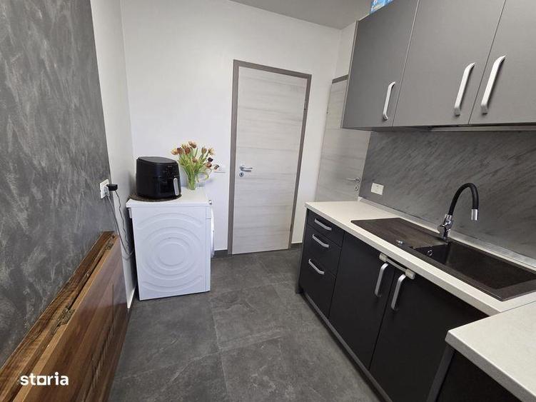 Vand apartament ,garsoniera ,baie ,hol,camera,balcon spatiu - 2