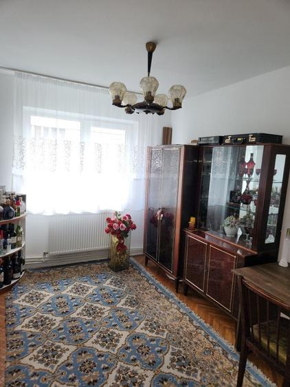 Apartament de vanzare - 3