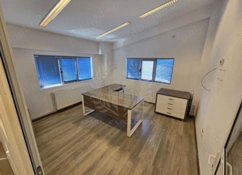 CLADIRE COMERCIAL - INDUSTRIALA // 250 MP // P+1 - 3