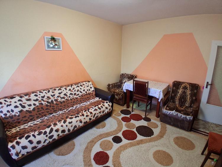 PACURARI OMV 3 CAMERE DECOMANDAT ET.3  70 MP BLOC 1985     COD 160597 - 3