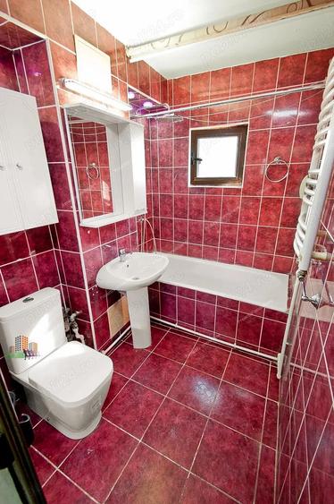 Apartament cu 3 camere, Str. Nae leonard, etaj 3! - 10