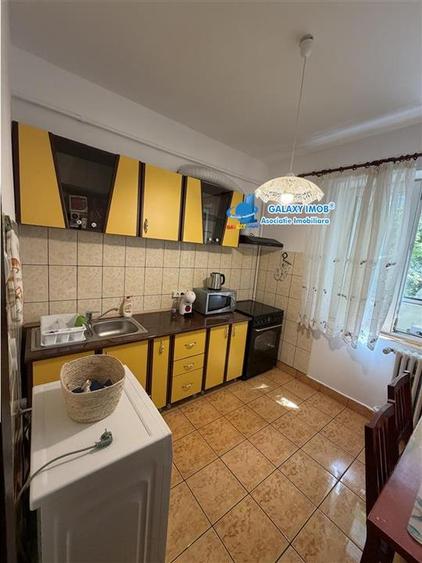 Apartament cu 2 camere decomandat, mobilat în Basarabia