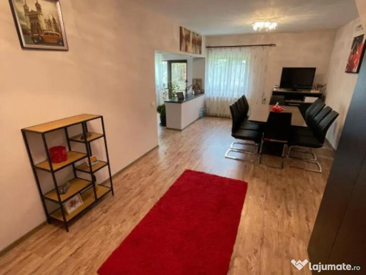 Casa spa?ioasa, complet mobilata, cu teren generos F - 7