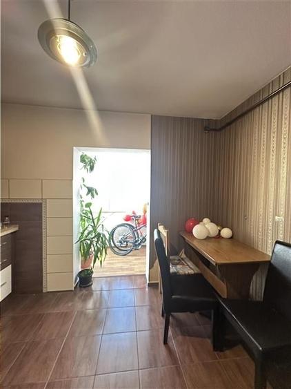 Apartament 3 camere, decomandat, et. intermediar- Nicolina - 5