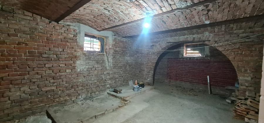 Vand apartament la casa ,cu 2camere,situat central in Sibiu,pe str.Independentei - 10