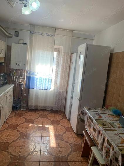 Inchiriez apartament 3 camere decomandate Rm.Sarat_Jud. Buzau - 7
