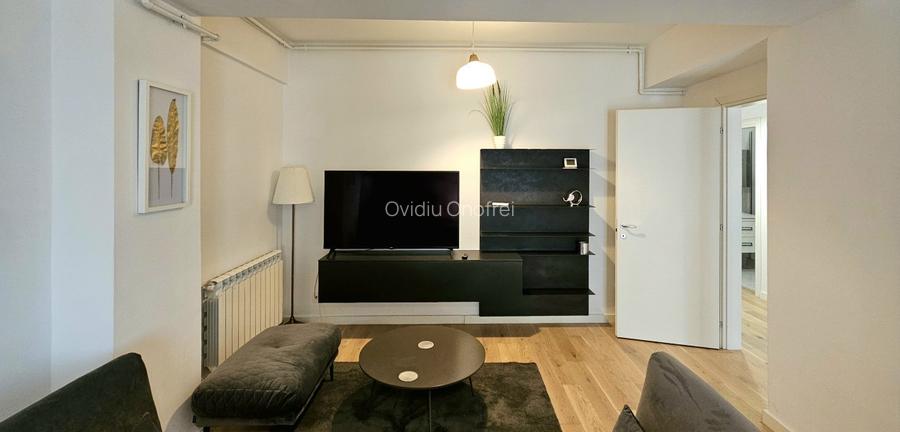 Apartament complet cu vedere libera si parcare - terasa 200 mp Apartament complet cu vedere libera si parcare - terasa 200 mp
