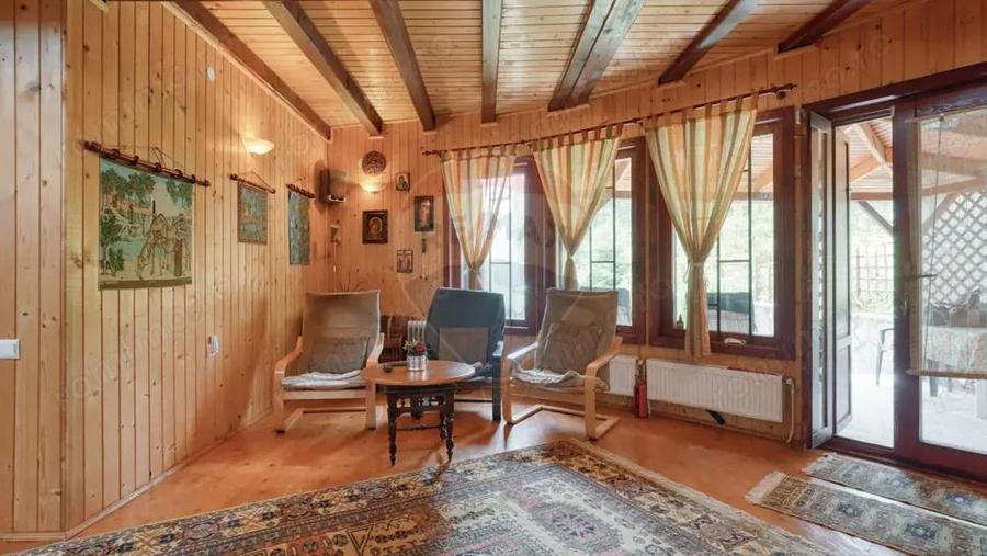 Casa / Vila de vacan?a ideala in satul Drumul Carului, zona Moieciu - 9