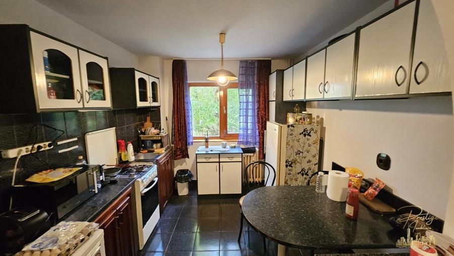 Apartament 2 camere tip Q de vanzare la parter, str. Feldioarei - 1