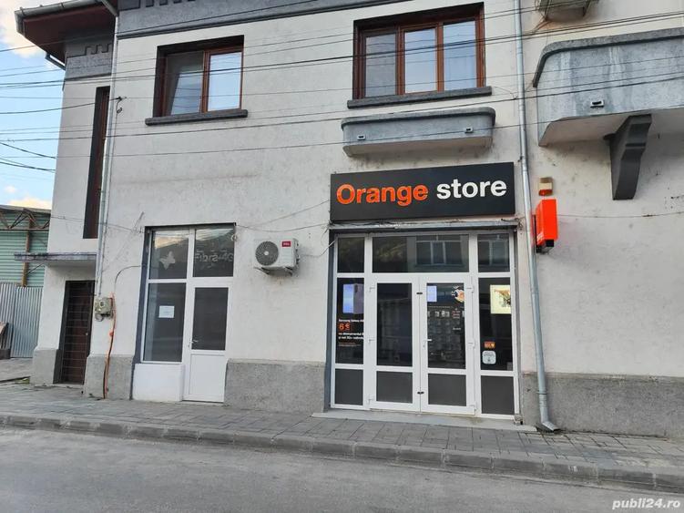 Vand spatiu comercial - 2