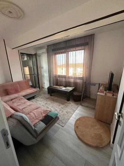 De vanzare apartament 2 camere,utilat si mobilat  - 2