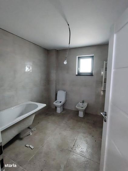 Casa cu 5 camere, doua bai, Bucium str. Grigore T. Popa - 2