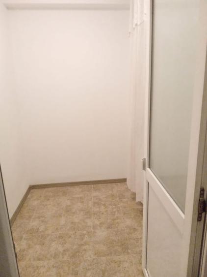 Inchiriez garsoniera - 5