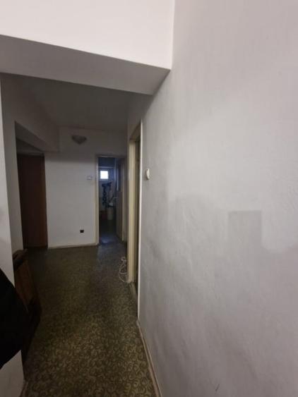 Tg Cucu-Blvd. Independentei- 3 camere-Etaj intermediar - 6