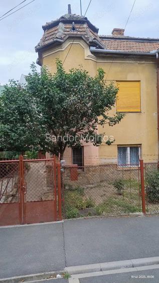 Vand in Arad apartament la parterul unei Vile Vand in Arad apartament la parterul unei Vile