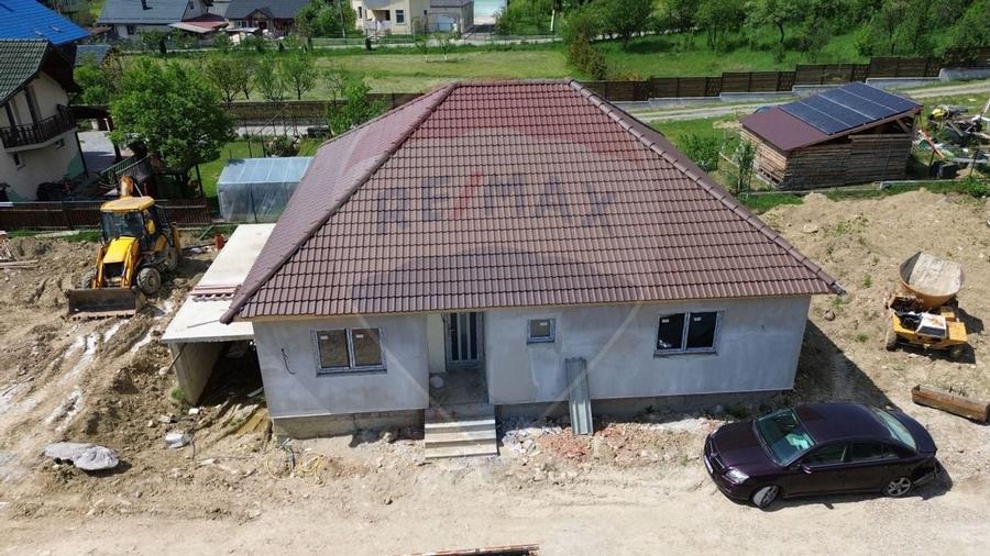 DE VÂNZARE – Casă modernă pe un singur nivel, Tăuții de Sus - 4