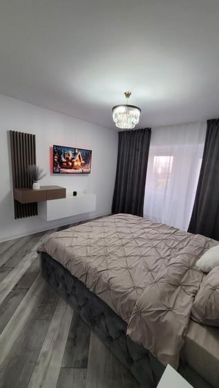 Inchiriez apartament de lux,zona centrala! - 2