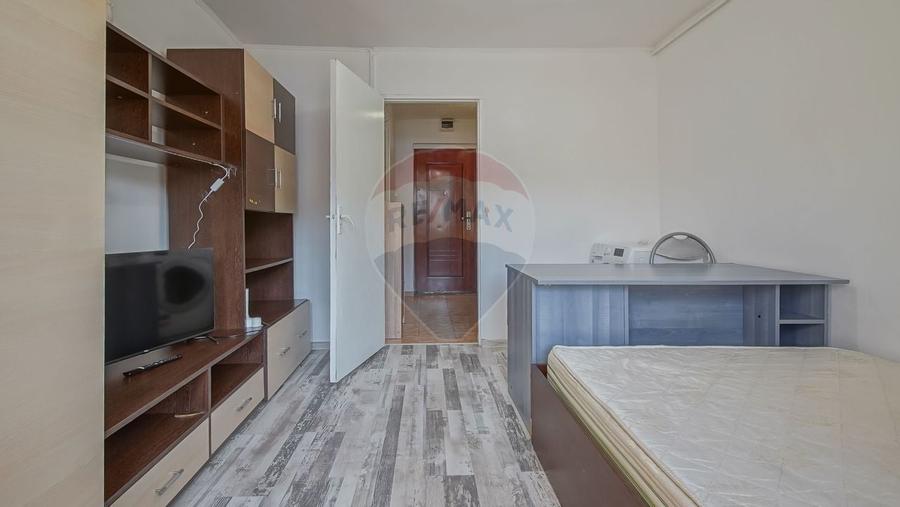 Garsoniera de închiriat în zona Bartolomeu - 4