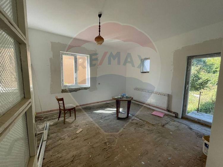 Casa spatioasa cu potential investitional in zona Ultracentrala Turda - 4