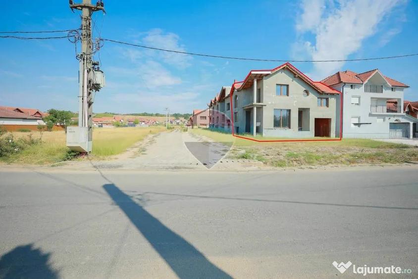 Casă cu 4 camere cu Teren 161 Mp în Central