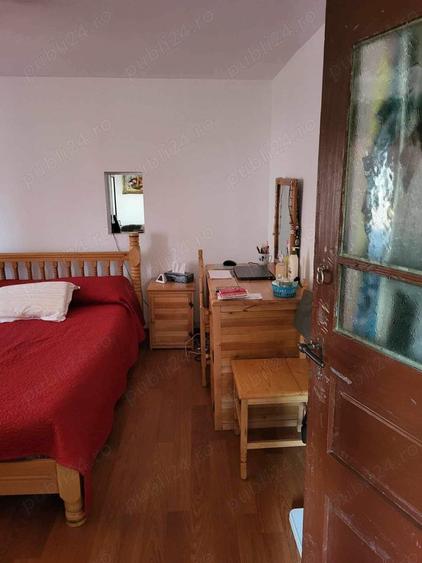 Casa de vanzare mobilat si cu bonuri, annexa, garaj, - 2