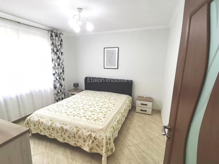 Apartament 3 camere, 2 bai, boxa, zona centrala, Piatra Neamt