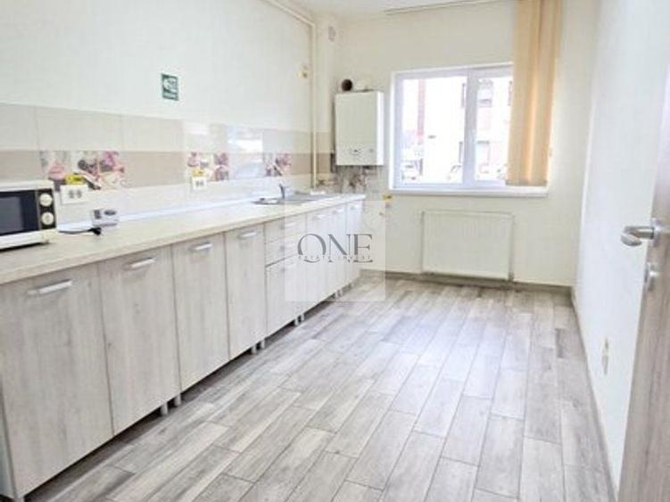 Spatiu De Birou Zona De Case Tractorul - 8