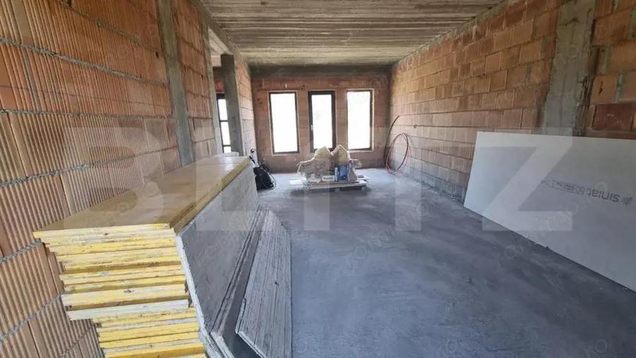 Casa in rosu, 93 mp , zona Martinesti - 1