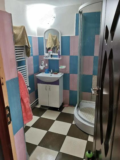 Proprietar vand casa la sat - 8