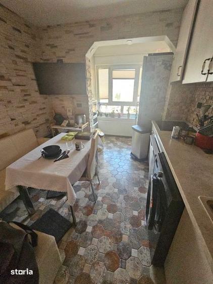 Vand apartament ,2 camere, etaj 4 - 4